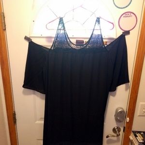 Cold Shoulder lace dress Rue 21 3x